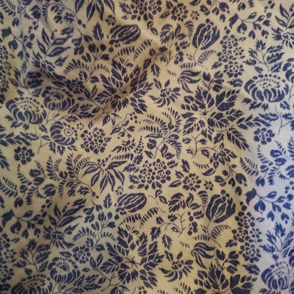 H&M L.O.G.G. Floral White/Blue Jeans - Size 6 - Picture 9 of 10